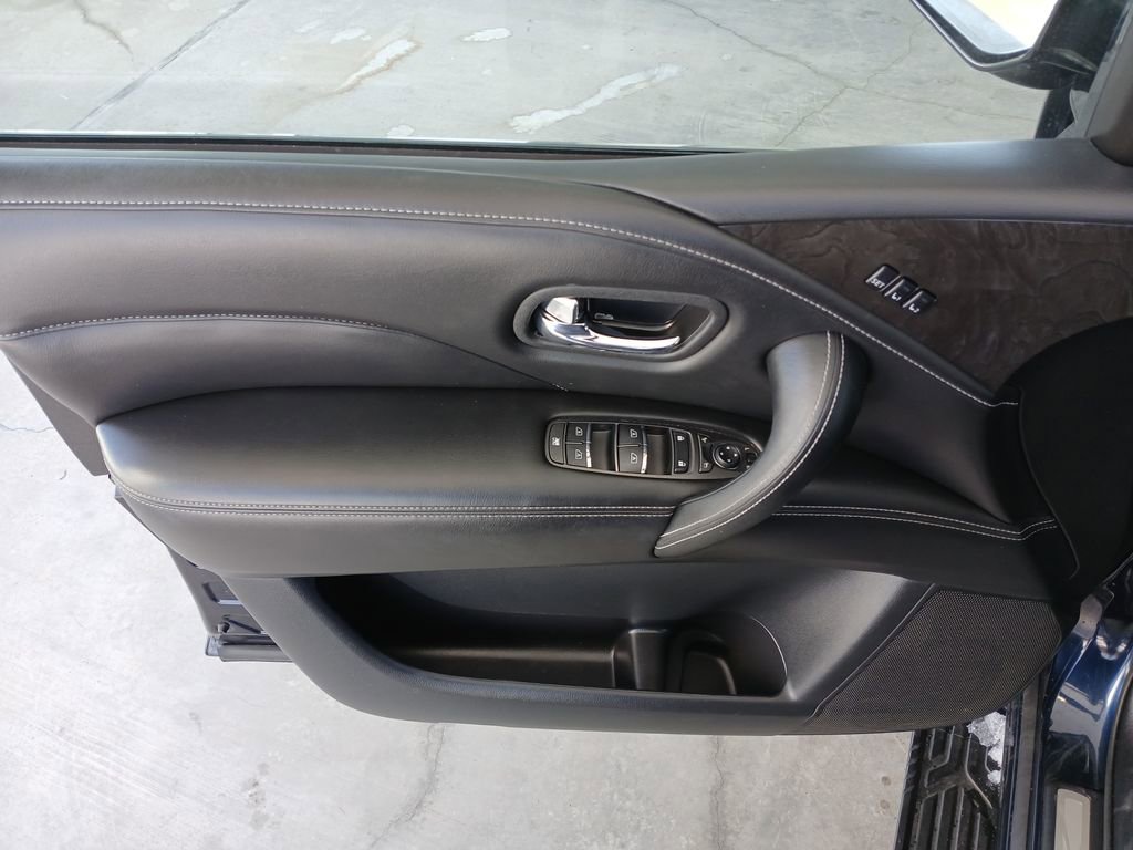Used 2024 INFINITI QX80 Luxe AWD/4WD image 23
