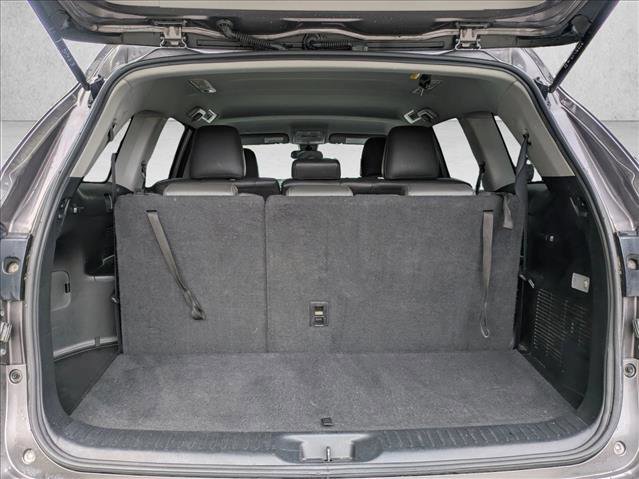 Used 2019 Toyota Highlander LE FWD image 6