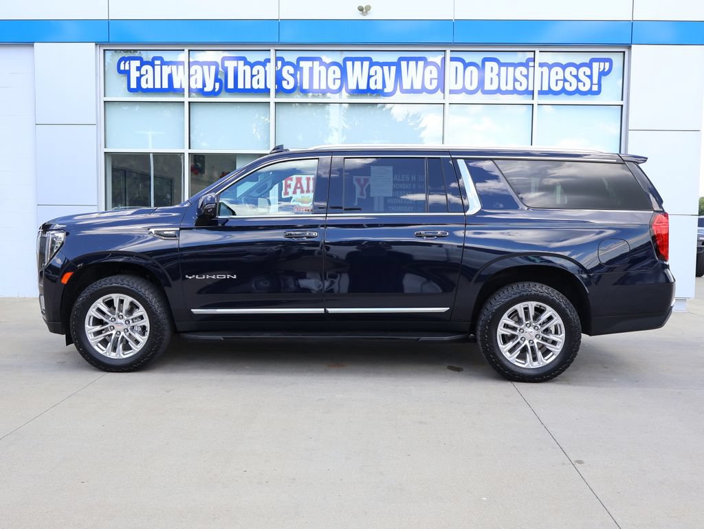 Used 2023 GMC Yukon XL SLT w/ SLT Luxury Package AWD/4WD image 7