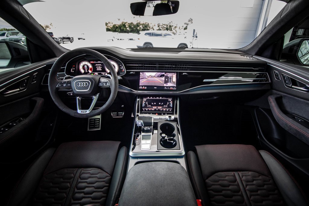 Used 2025 Audi RS Q8 performance image 36