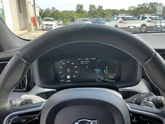 Used 2018 Volvo XC60 T8 R-Design w/ Convenience Package AWD/4WD image 20