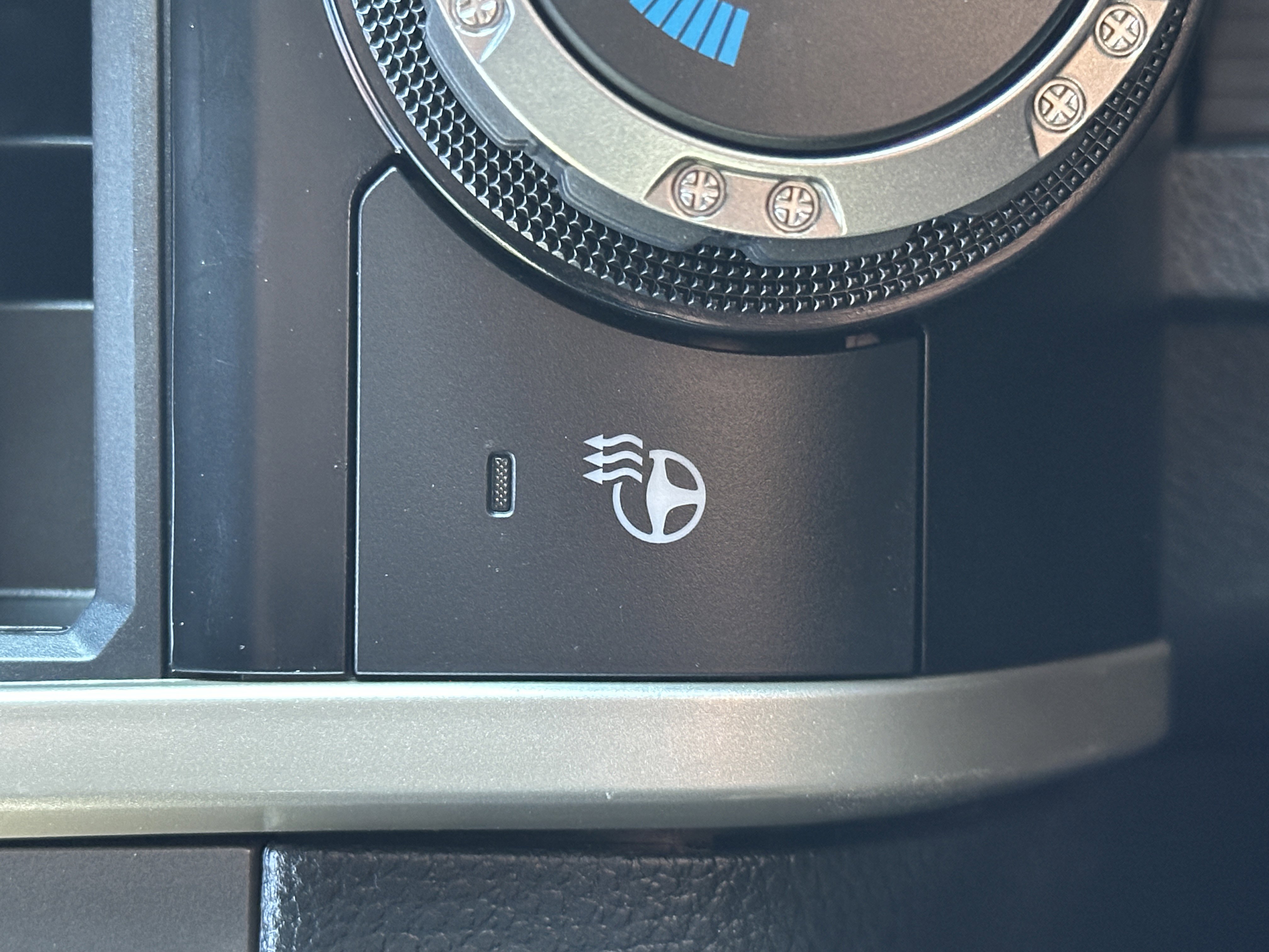 Used 2024 Toyota Tacoma SR5 image 35