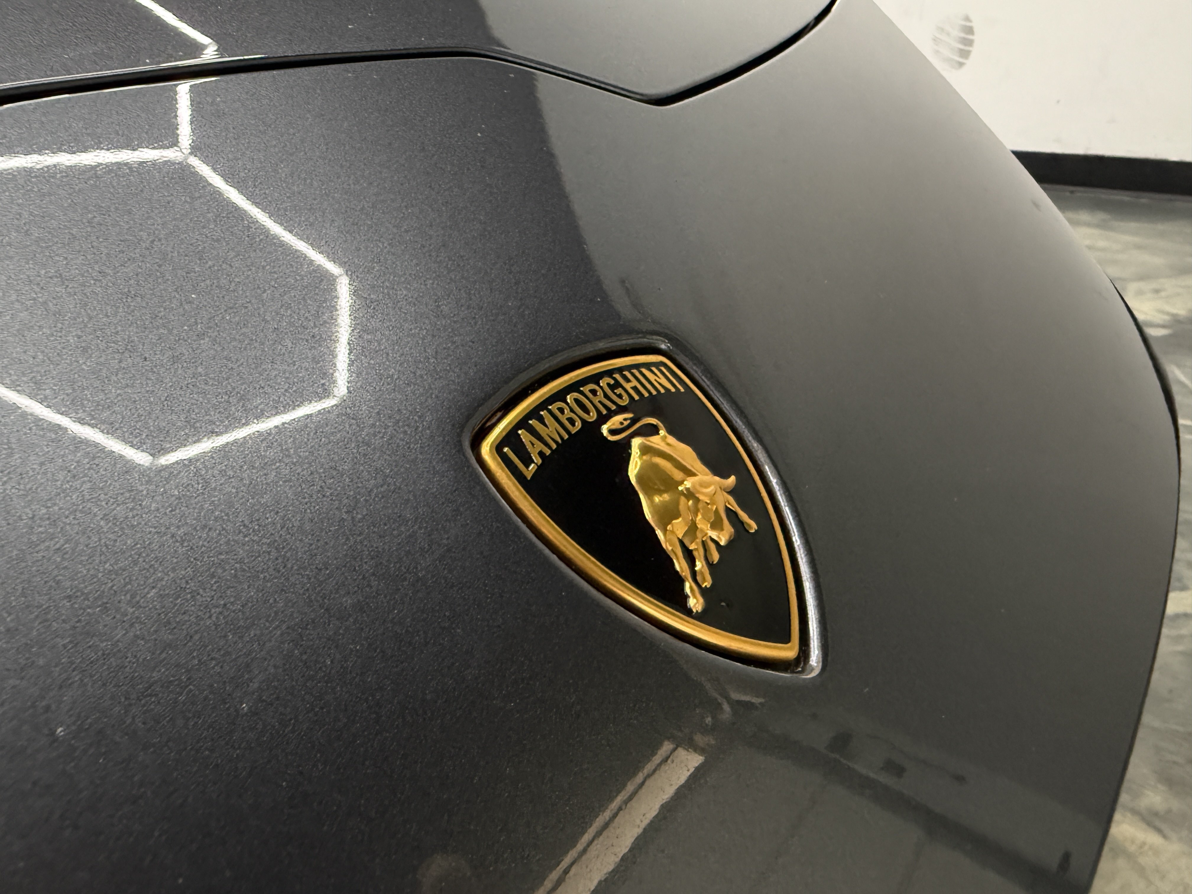 Used 2023 Lamborghini Huracan EVO RWD image 25