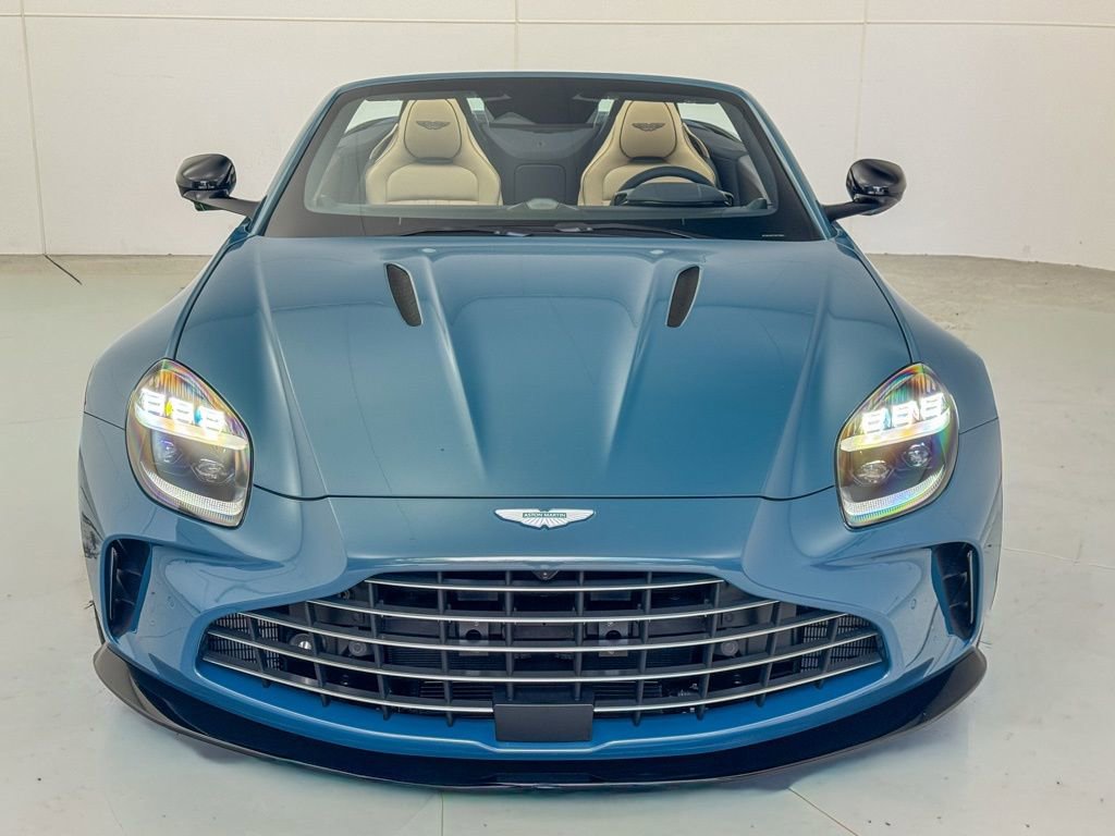 New 2026 Aston Martin V8 Vantage Roadster image 20