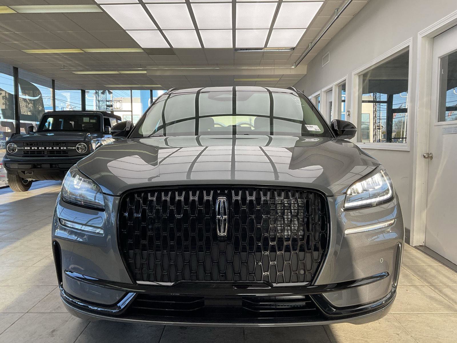 New 2026 Lincoln Corsair Premiere image 2