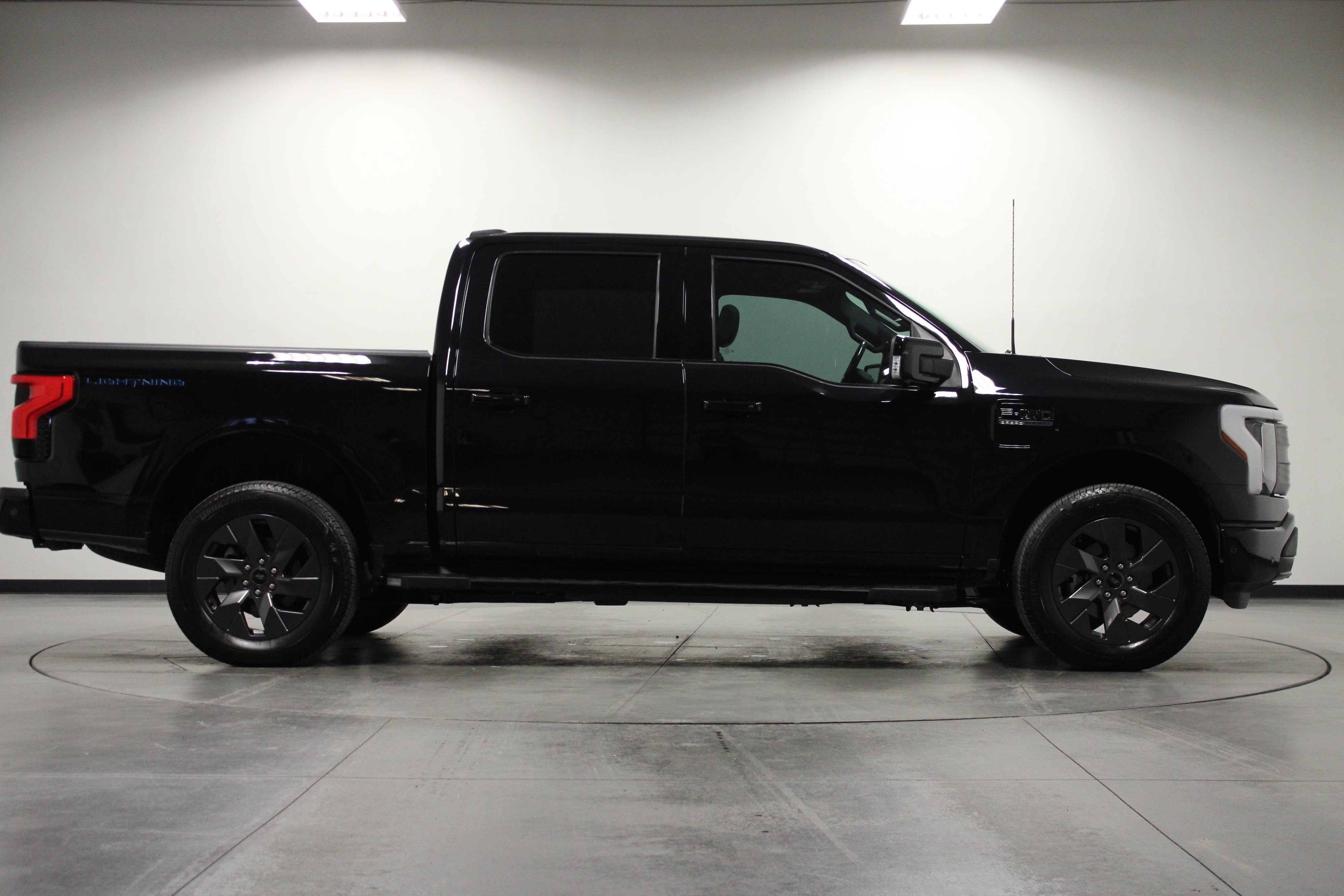 Used 2023 Ford F150 Lightning Lariat w/ Equipment Group 511A High AWD/4WD image 3