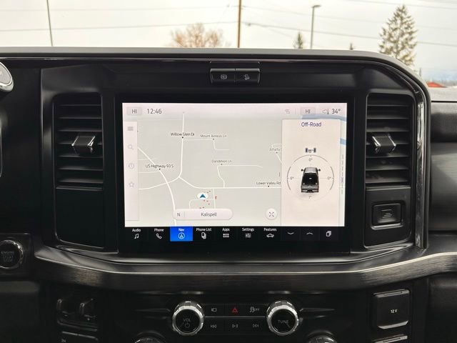 Used 2025 Ford F350 Lariat w/ Black Appearance Package image 18