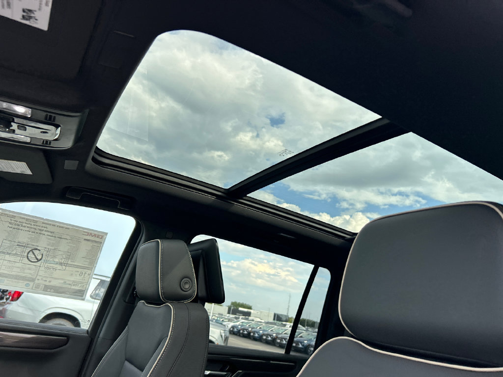 New 2026 GMC Yukon XL Elevation AWD/4WD image 30