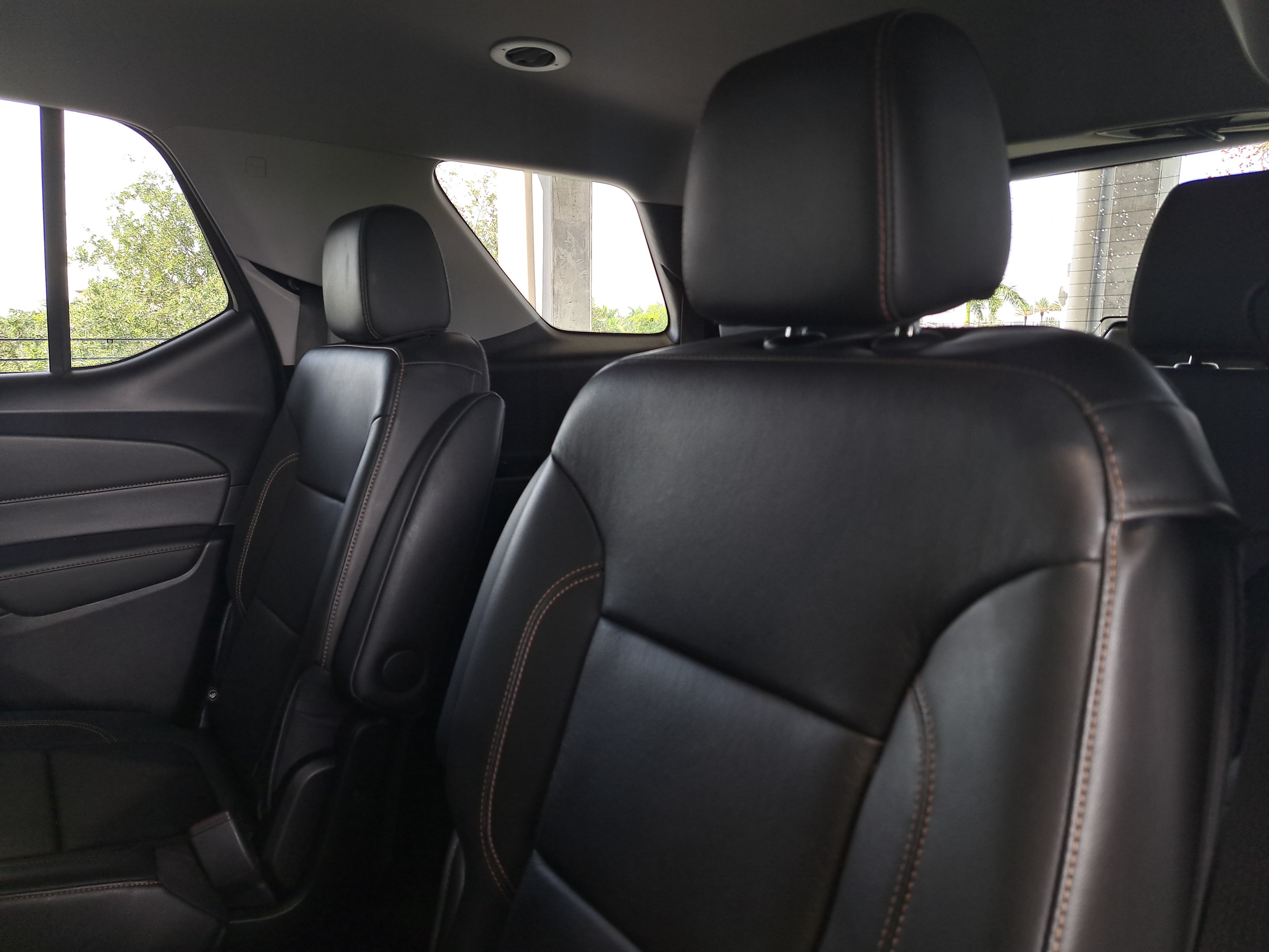 Used 2020 Chevrolet Traverse RS FWD image 8