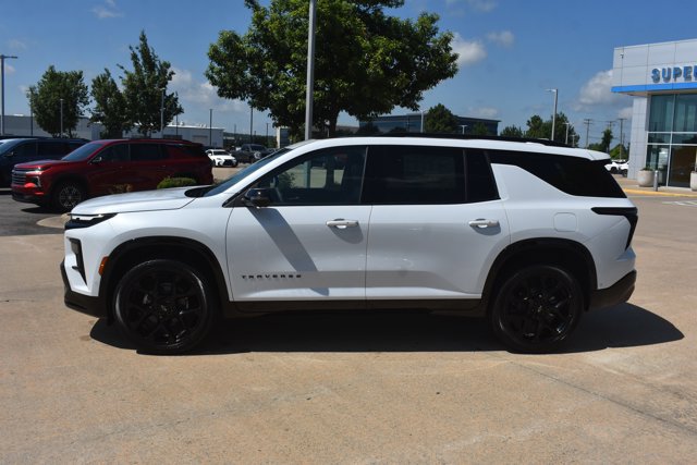 New 2026 Chevrolet Traverse RS w/ LPO, Floor Liner Package AWD/4WD image 10
