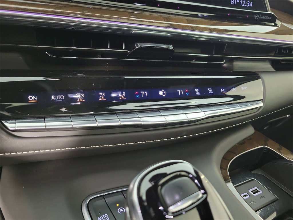 Certified 2023 Cadillac Escalade Sport Platinum w/ LPO, ONYX Package image 29