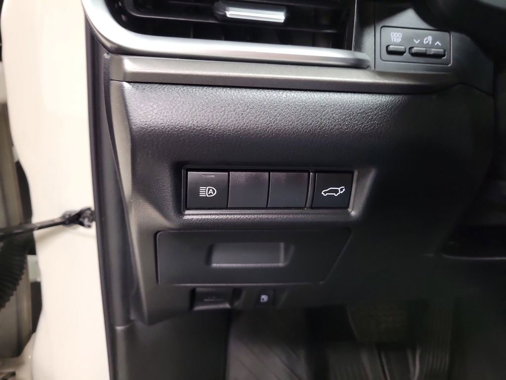 Used 2024 Toyota Grand Highlander XLE AWD/4WD image 22