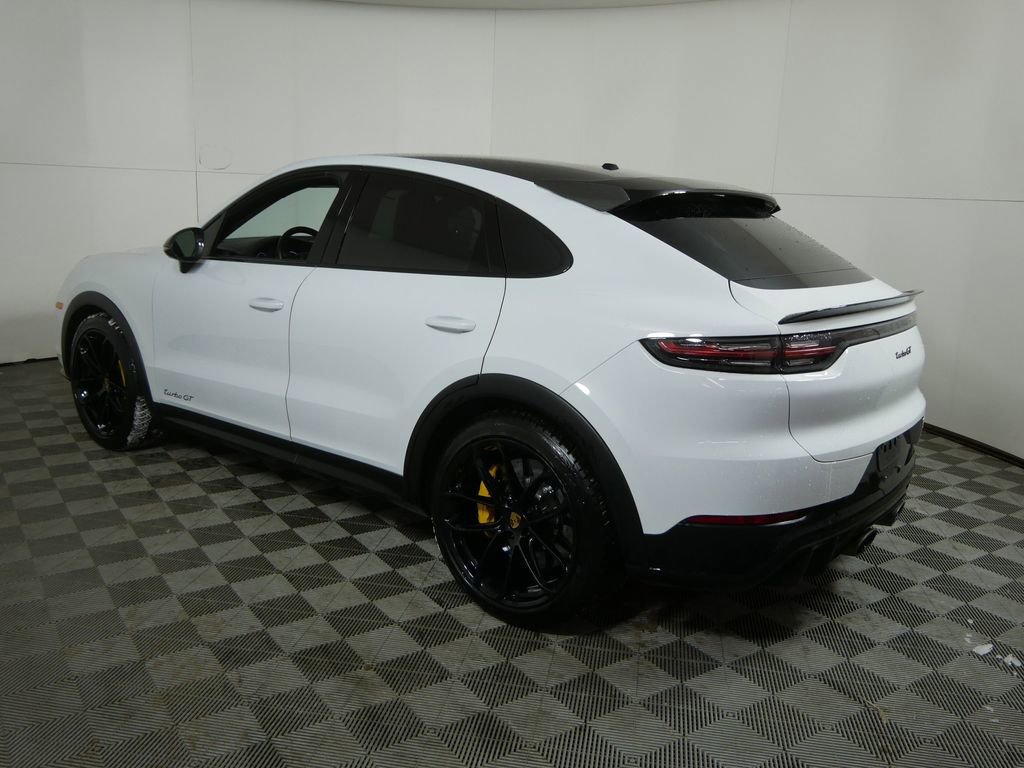 Used 2022 Porsche Cayenne Turbo GT image 5