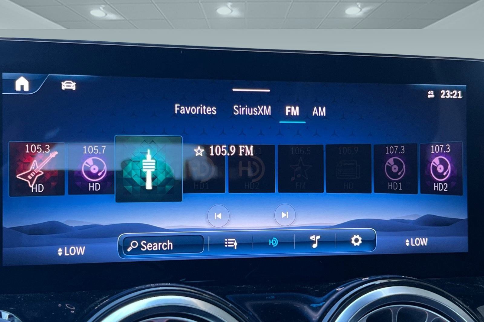 New 2026 Mercedes-Benz GLB 35 AMG 4MATIC image 31