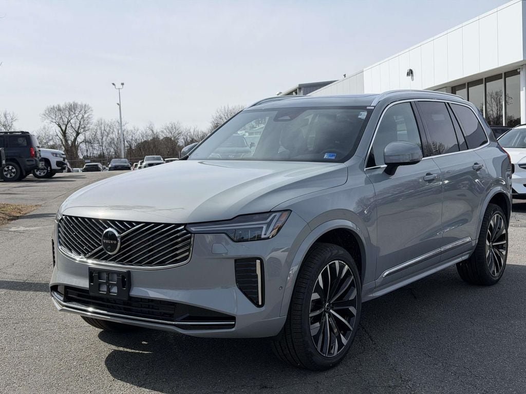 New 2026 Volvo XC90 B6 Plus w/ Protection Package Premier AWD/4WD image 22