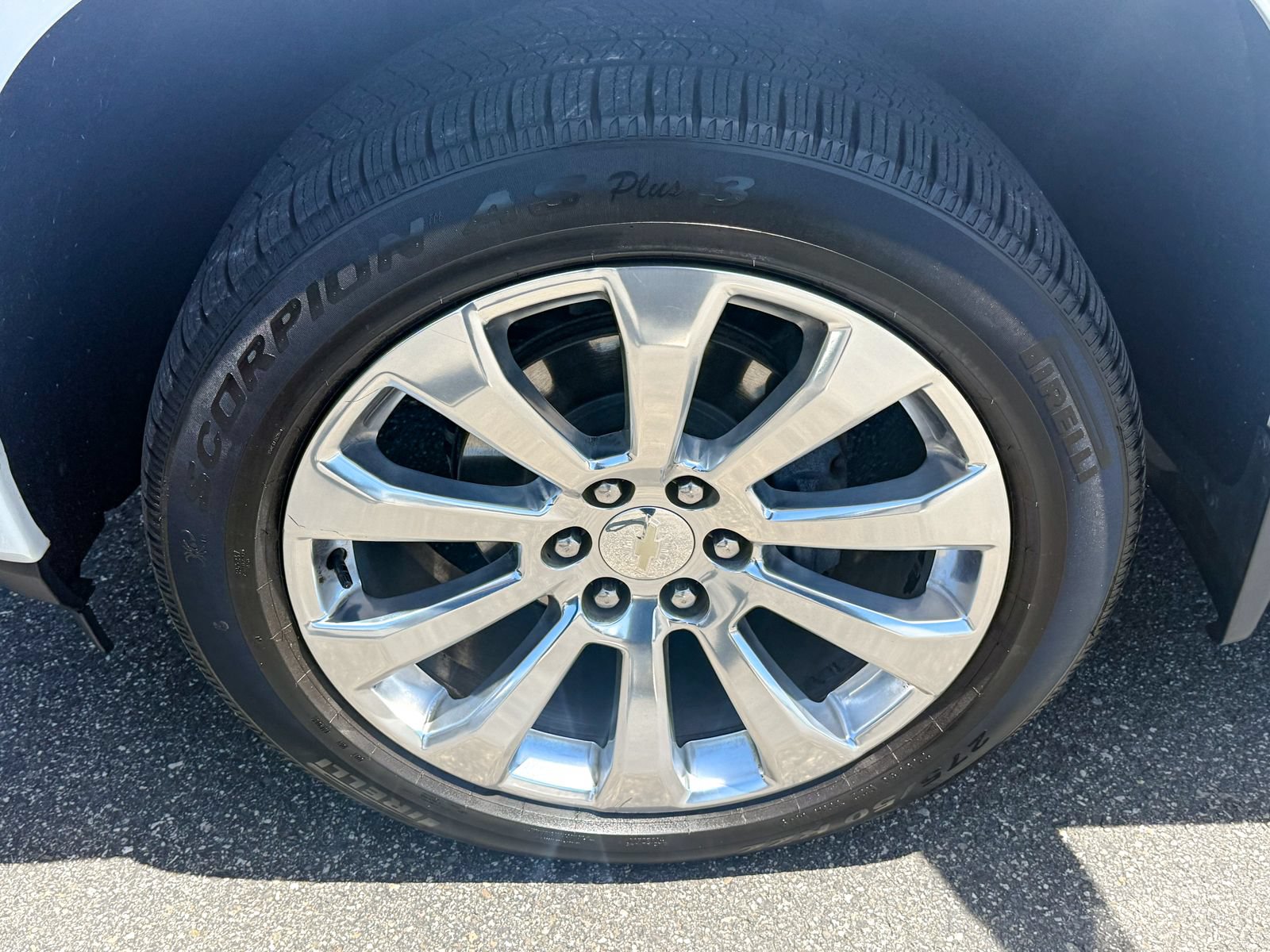 Certified 2019 Chevrolet Silverado 1500 High Country w/ Technology Package AWD/4WD image 8