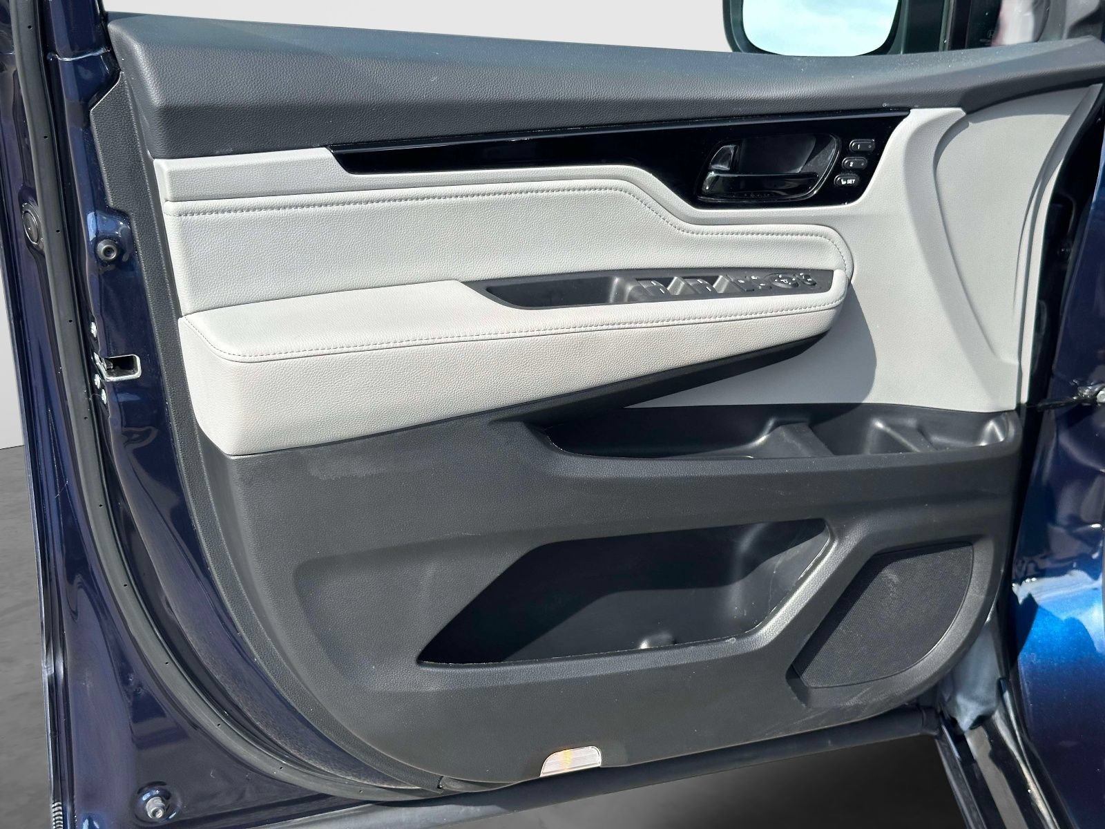 Used 2023 Honda Odyssey Touring image 15