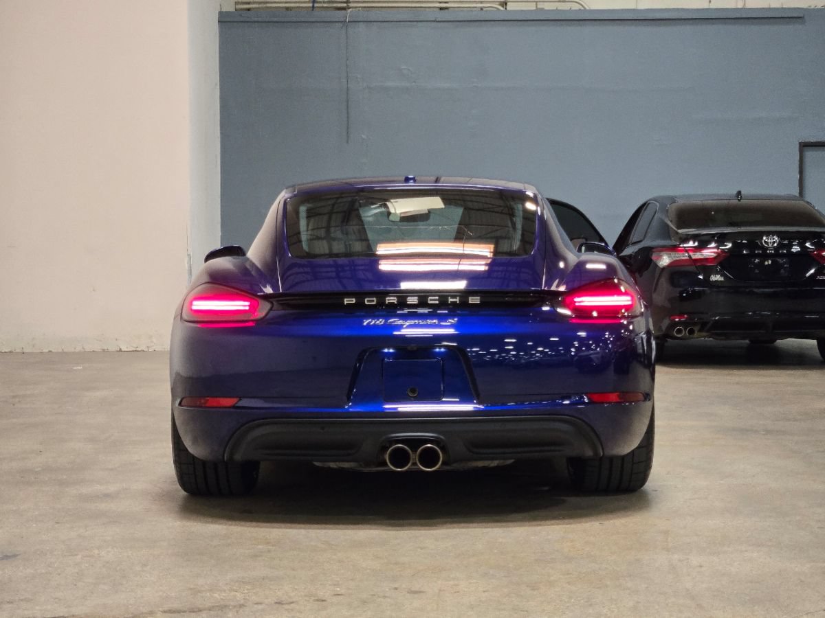 Used 2021 Porsche 718 Cayman S RWD image 8