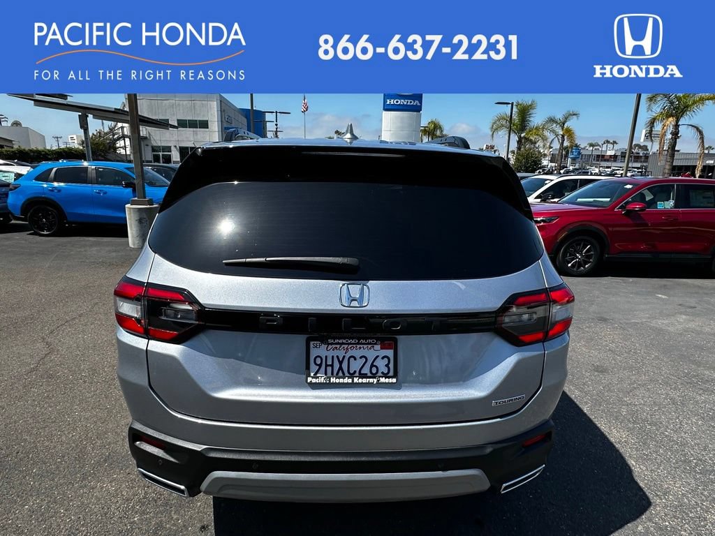 Used 2023 Honda Pilot Touring image 10