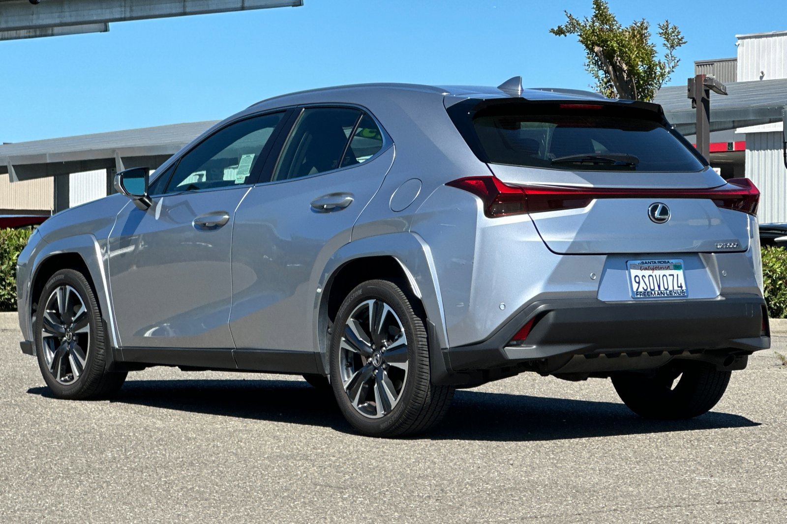 Used 2025 Lexus UX 300h FWD w/ Cold Area Package image 6