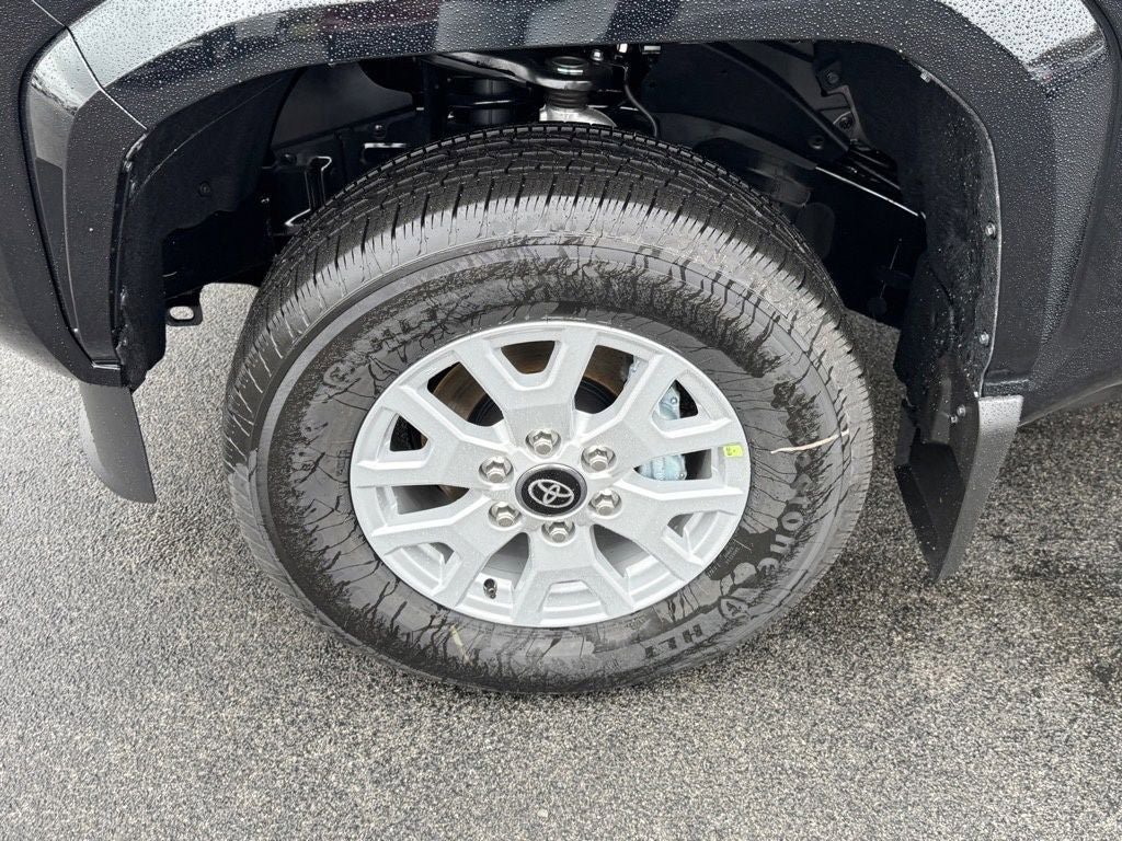 Used 2025 Toyota Tacoma SR5 image 14