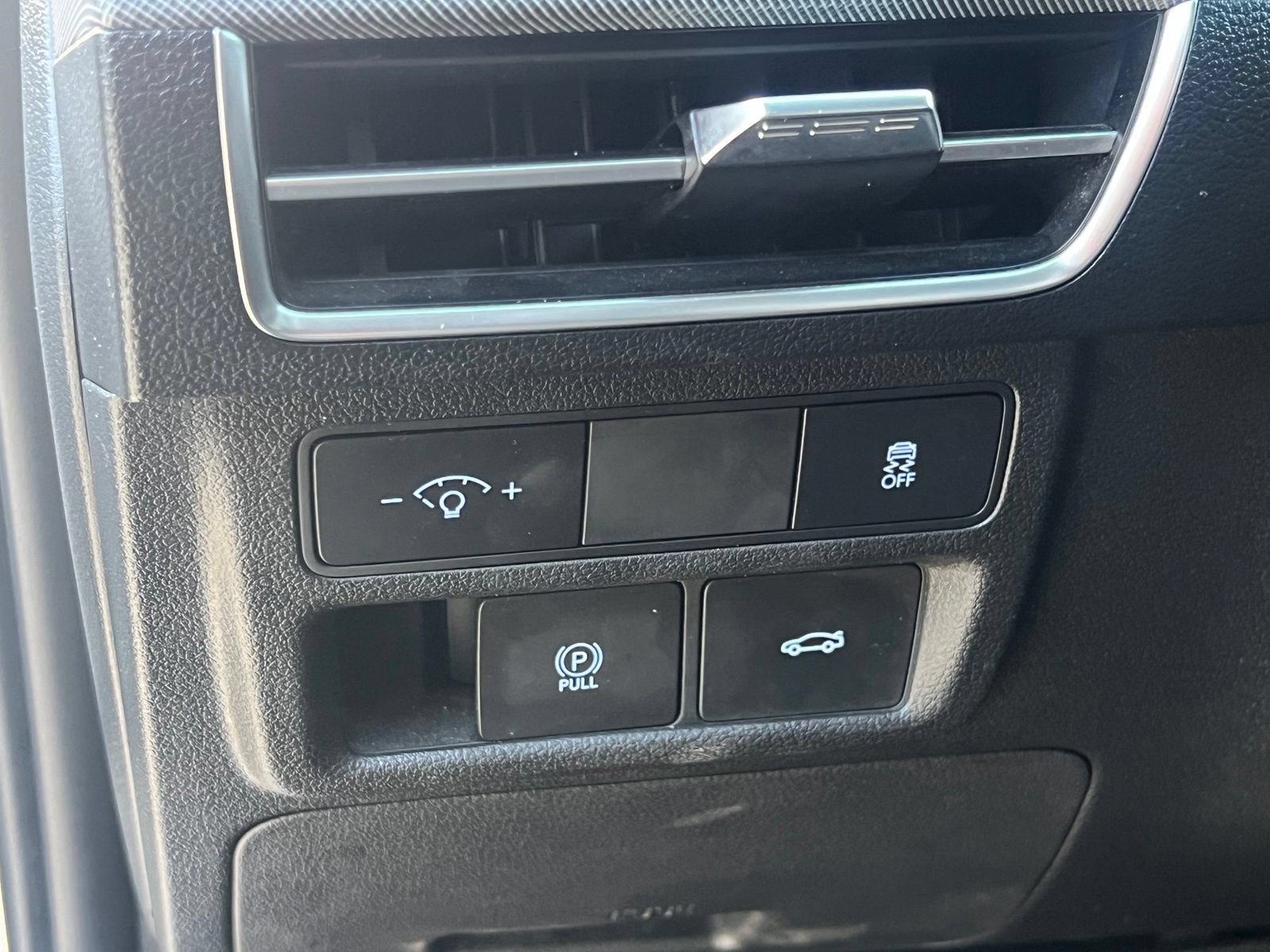 Used 2025 Hyundai Sonata SEL FWD image 25