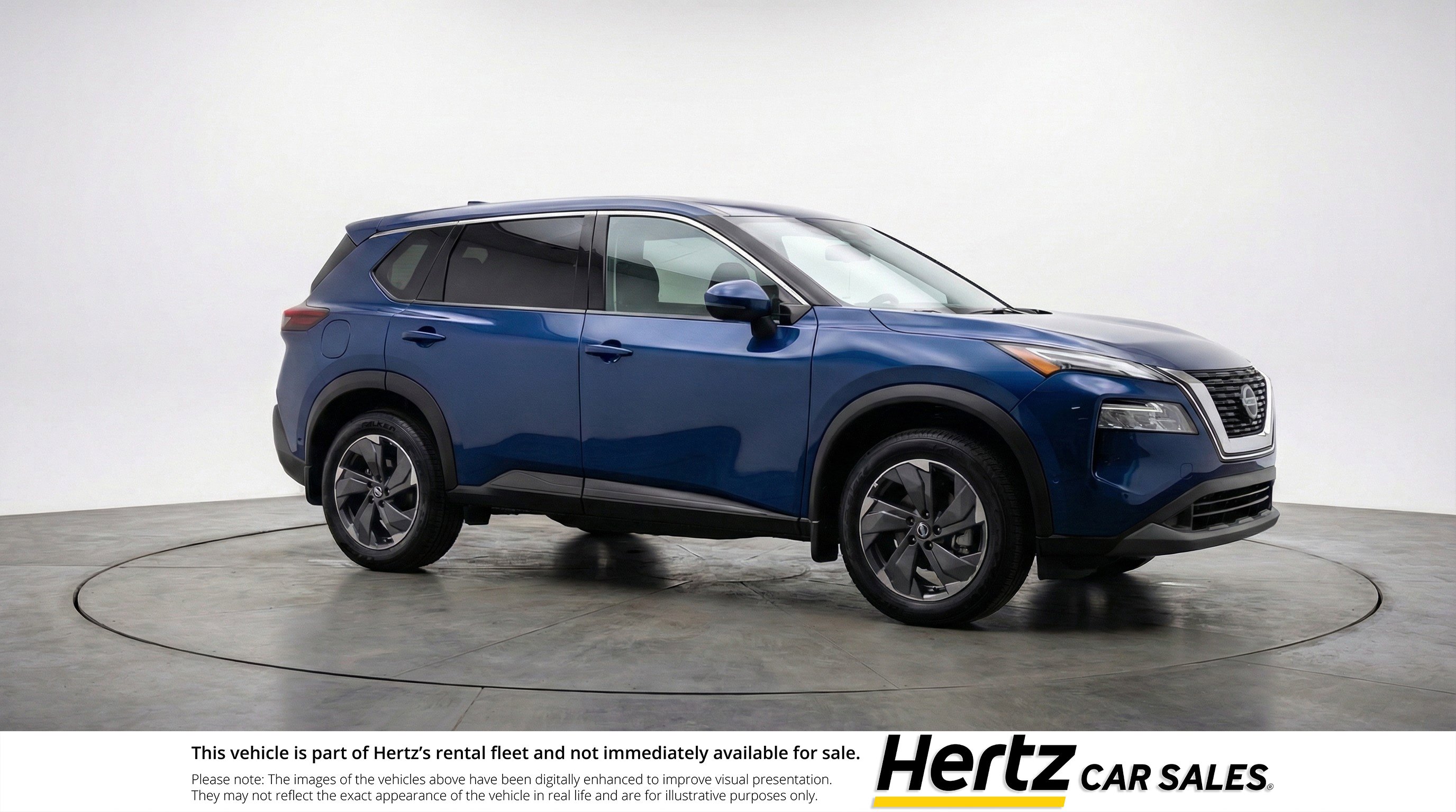 Used 2025 Nissan Rogue SV image 1