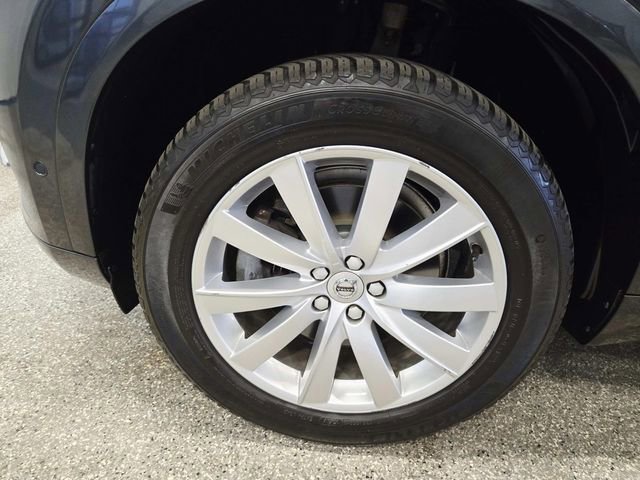 Used 2016 Volvo XC90 T6 Momentum w/ Momentum Plus Package image 18
