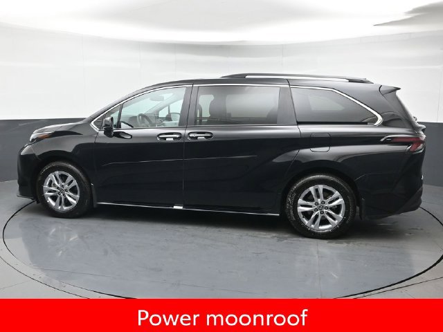Certified 2026 Toyota Sienna XLE AWD/4WD image 4
