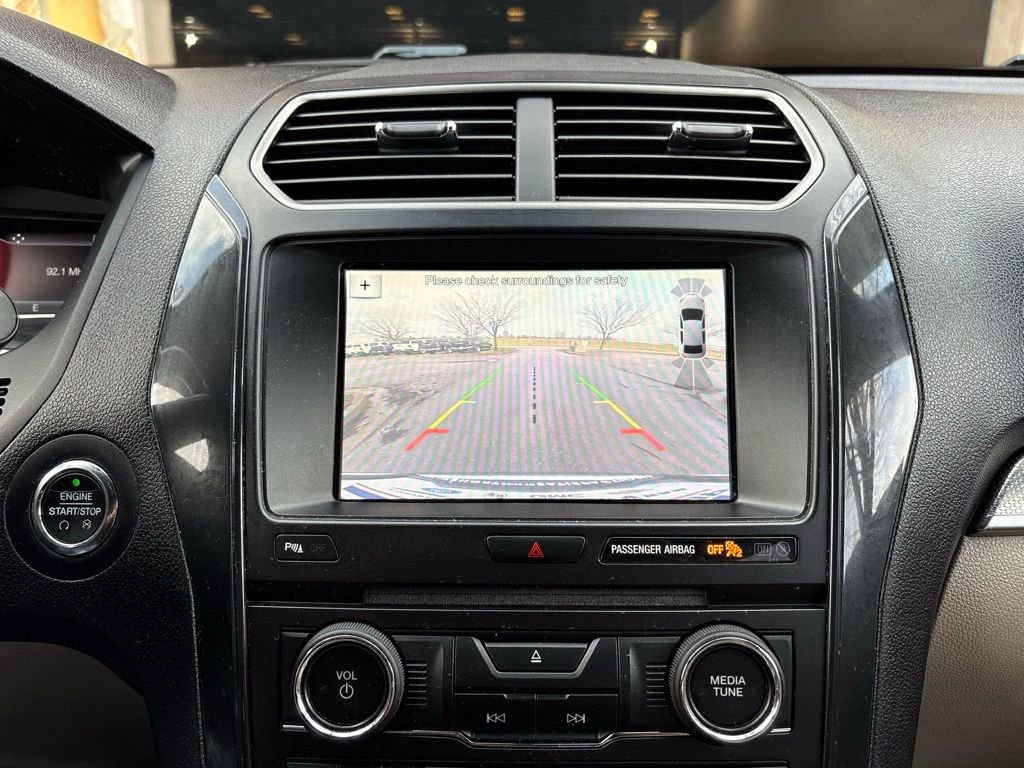 Used 2018 Ford Explorer XLT w/ Equipment Group 202A image 44