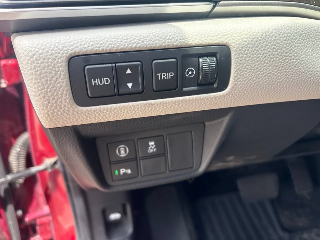Used 2020 Honda Accord Touring image 15