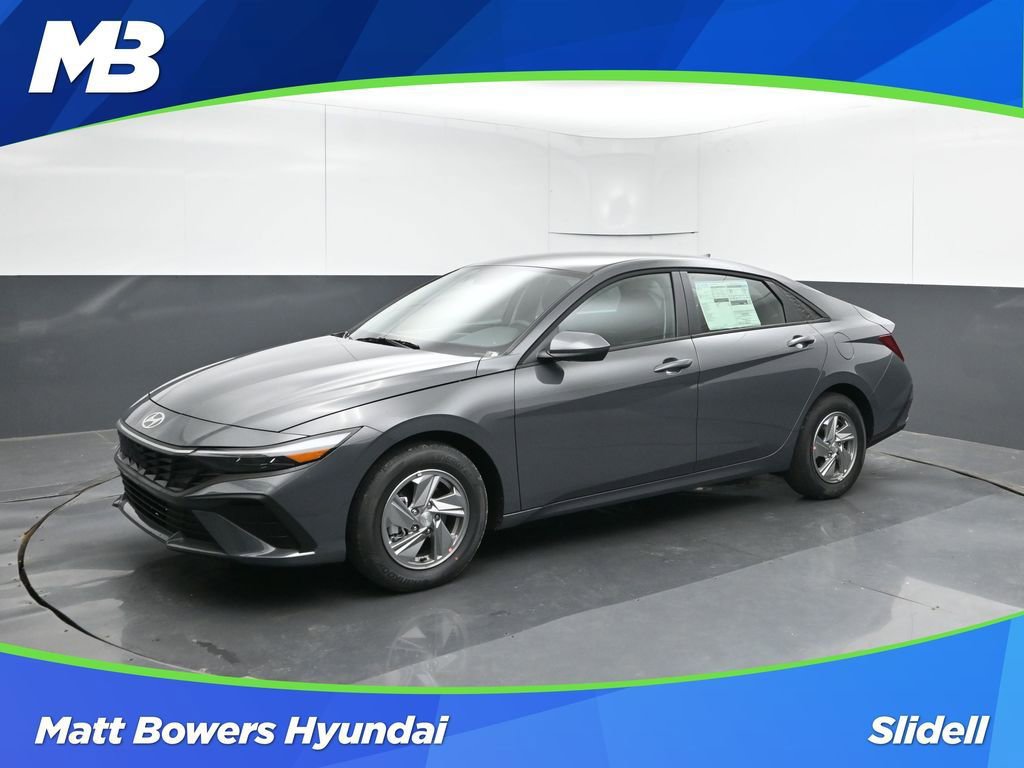 New 2026 Hyundai Elantra SE FWD image 1