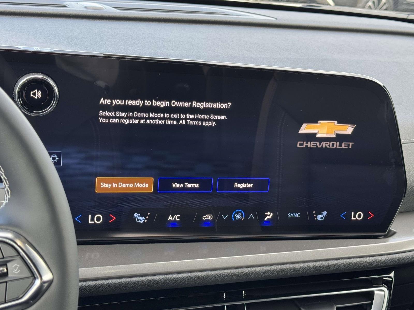 New 2026 Chevrolet Traverse LT w/ Driver Confidence Package image 9