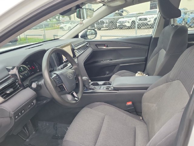 Used 2025 Toyota Camry LE FWD image 11