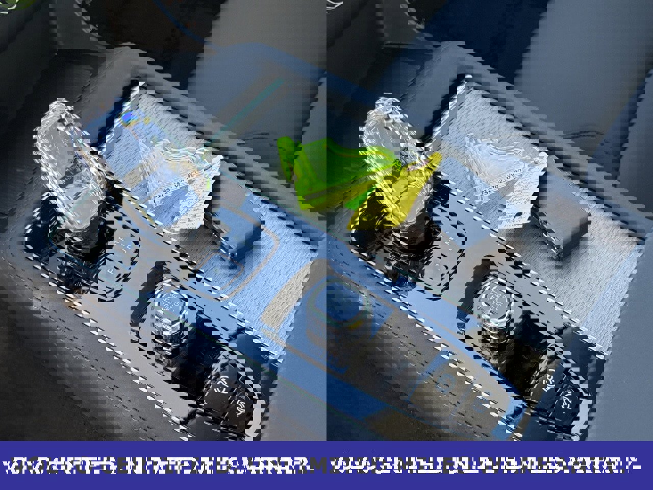 Certified 2025 Volvo XC90 B6 Plus image 21