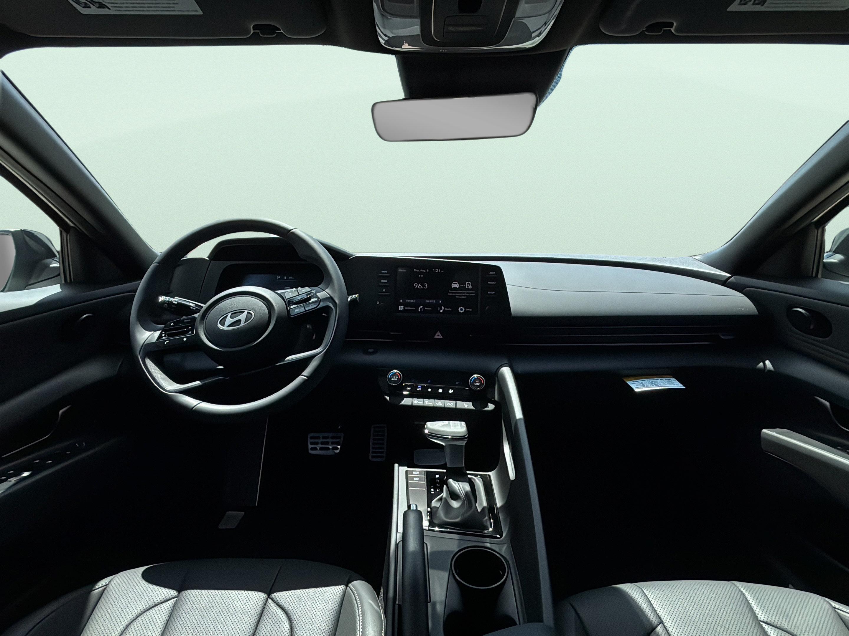 New 2026 Hyundai Elantra SEL Sport FWD image 10