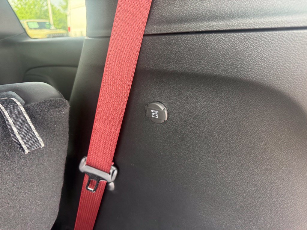 New 2027 Chrysler Pacifica Select FWD image 47