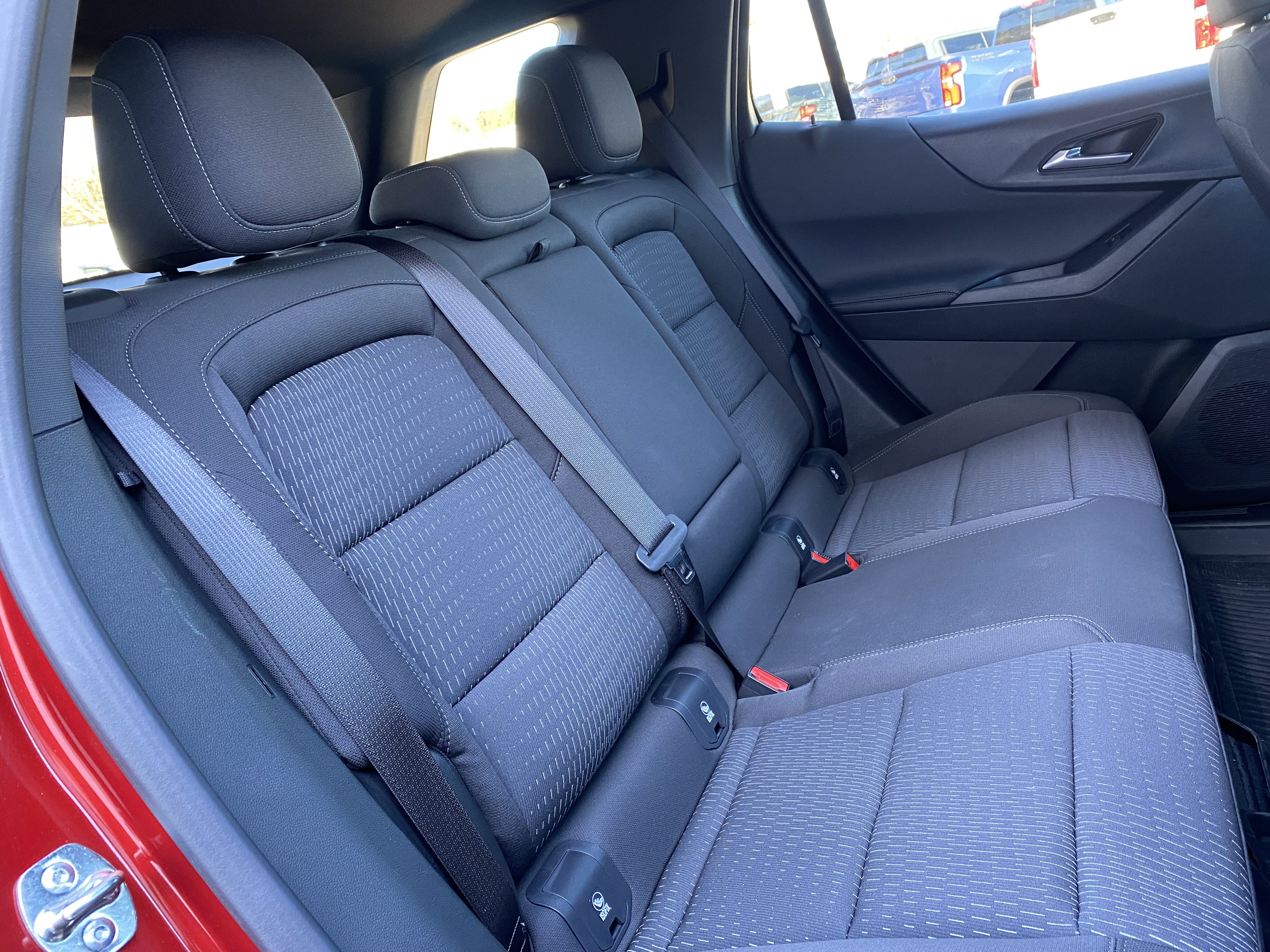 Used 2026 Chevrolet Equinox LT image 36