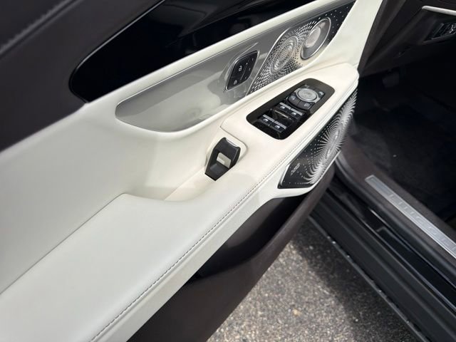 Used 2024 Lincoln Nautilus Black Label w/ Jet Appearance Package (87T) image 15