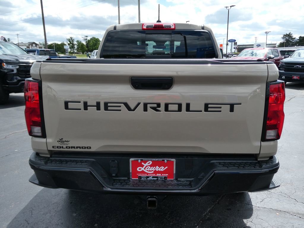 Certified 2024 Chevrolet Colorado Trail Boss w/ Advanced Trailering Package AWD/4WD image 6