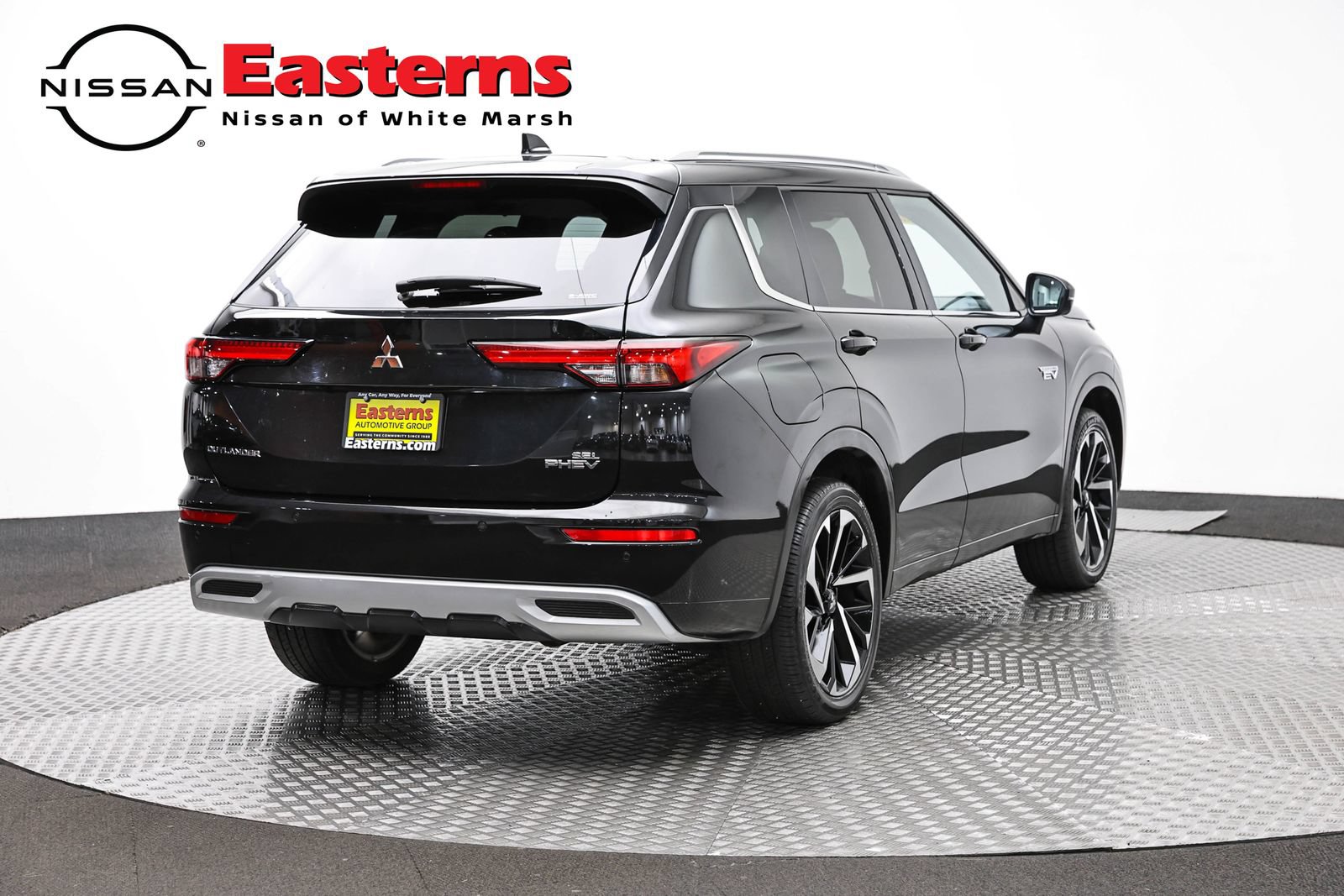 Used 2024 Mitsubishi Outlander SEL AWD/4WD image 5