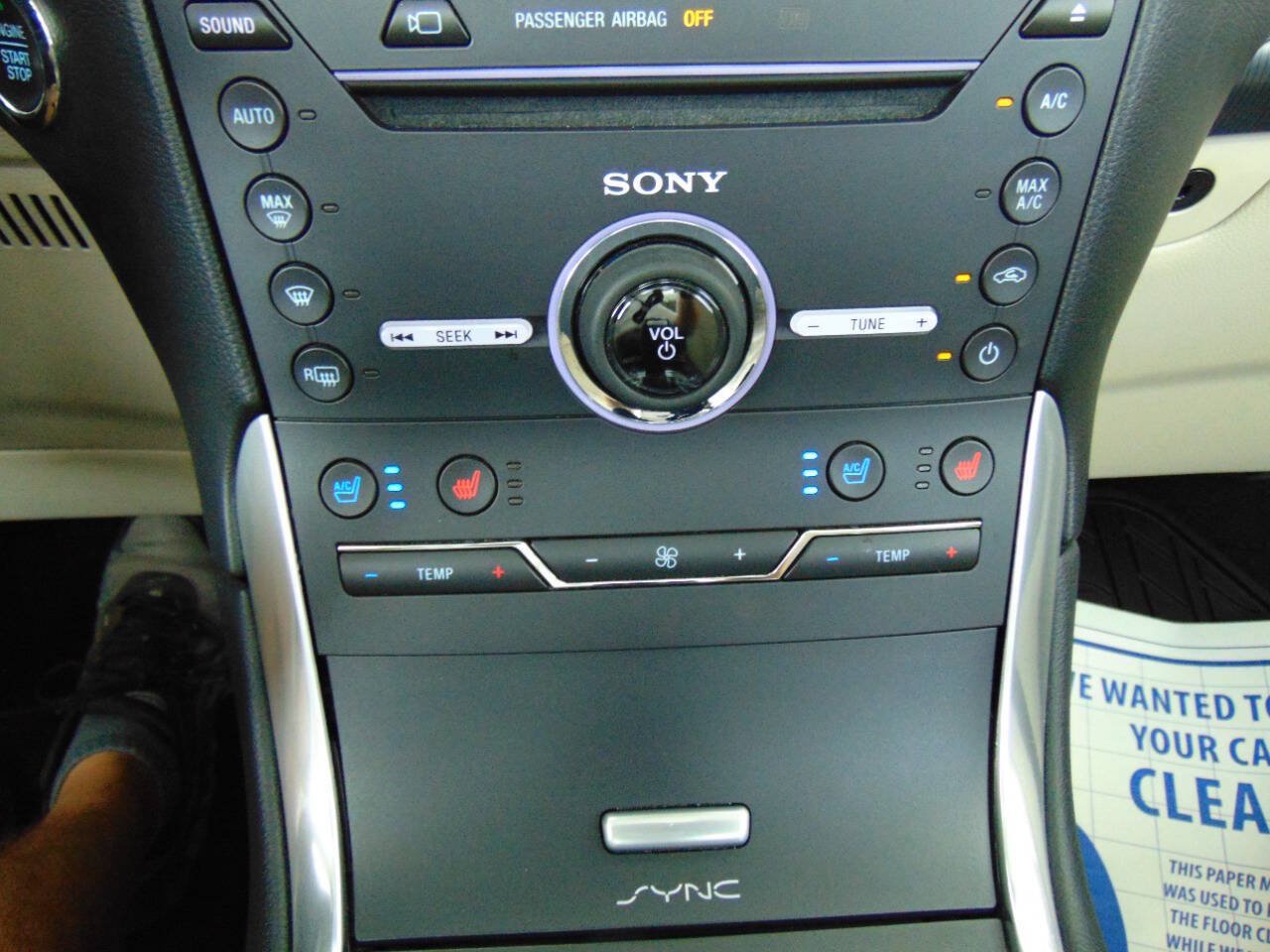 Used 2016 Ford Edge Titanium w/ Equipment Group 302A AWD/4WD image 16