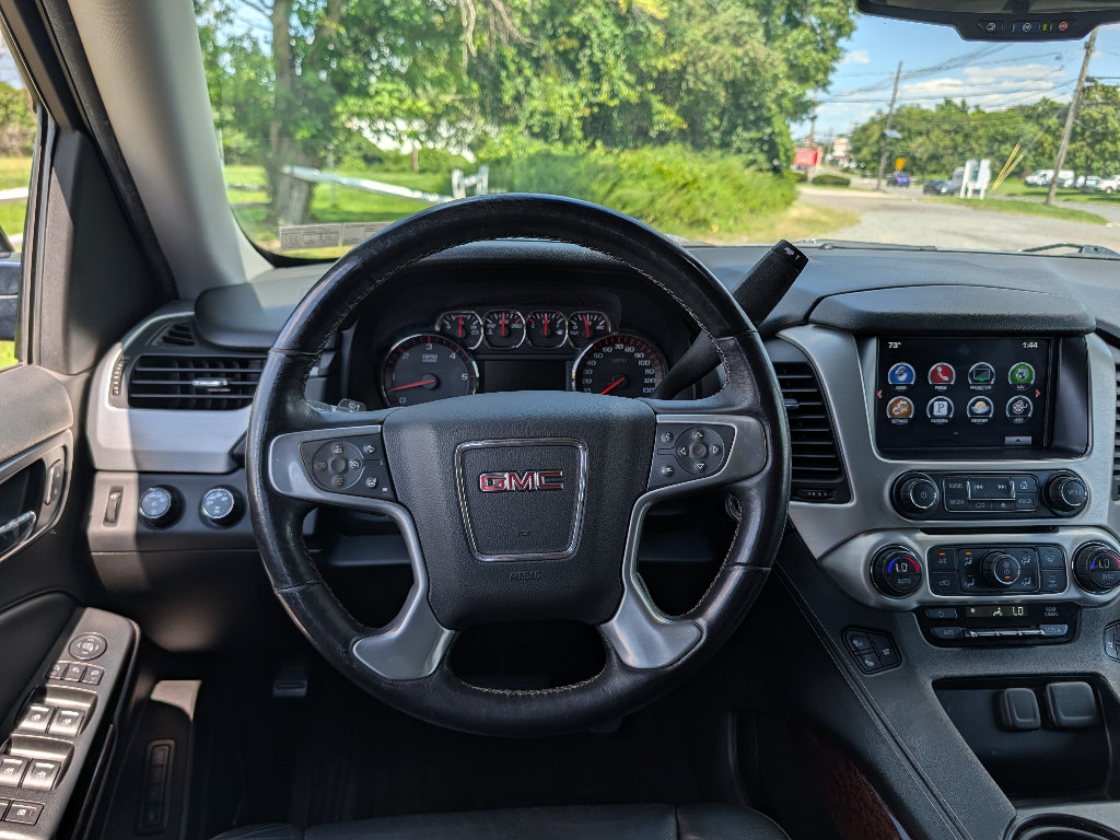 Used 2016 GMC Yukon SLT w/ Premium Edition AWD/4WD image 32