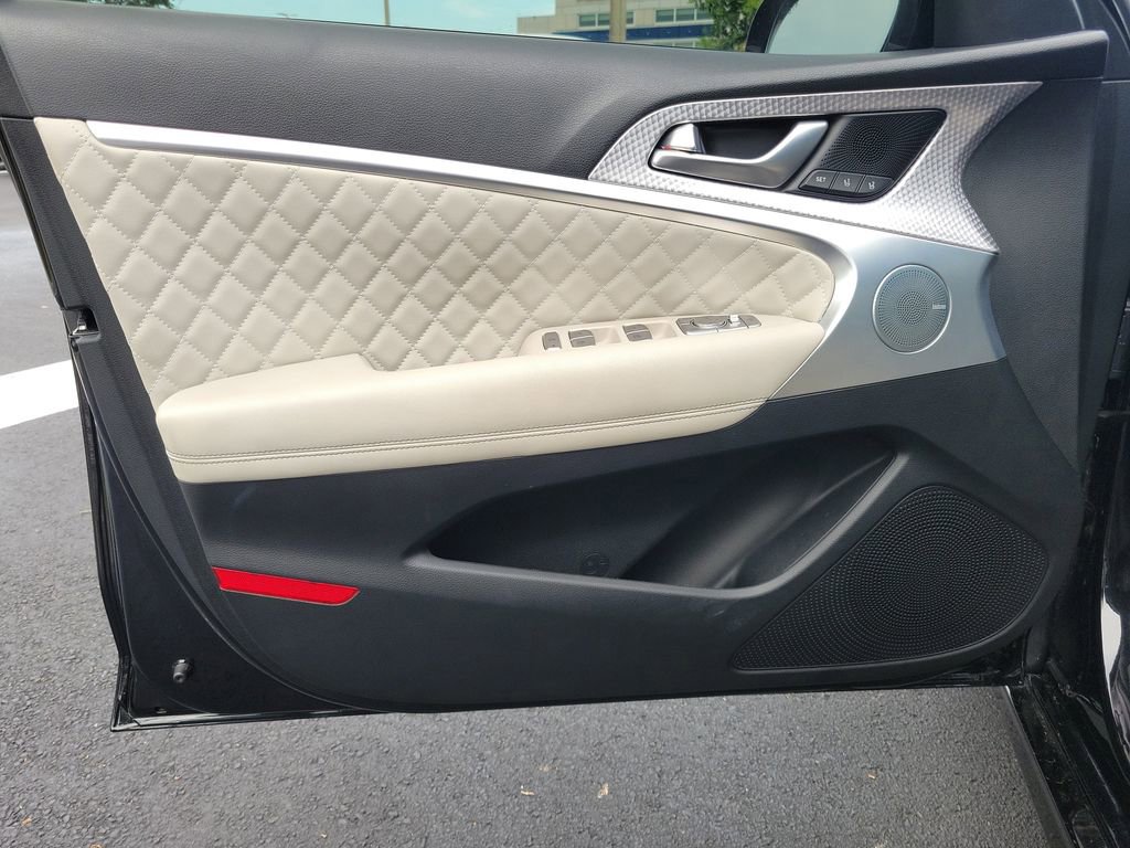 Used 2023 Genesis G70 3.3T w/ Sport Prestige Package image 15