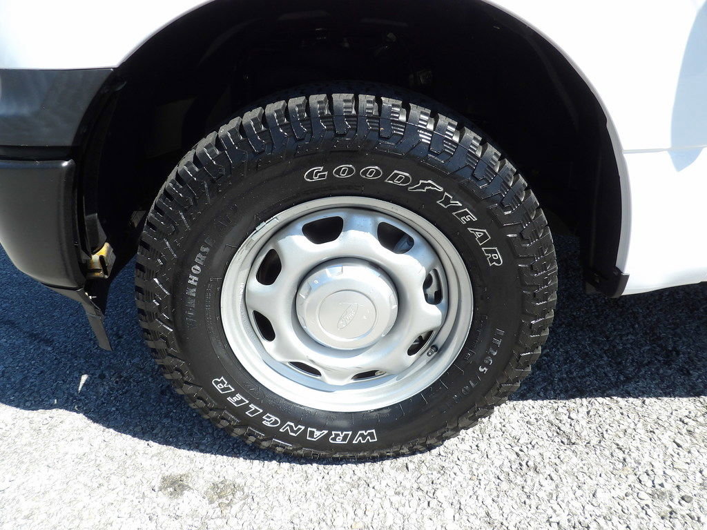 Used 2019 Ford F150 XL w/ Equipment Group 101A Mid AWD/4WD image 51