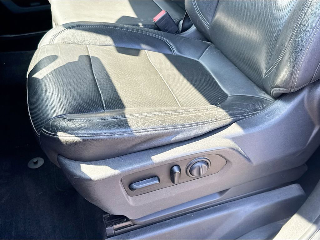 Used 2020 Chevrolet Silverado 1500 LTZ image 19