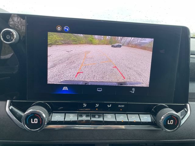 Used 2025 Chevrolet Colorado Trail Boss AWD/4WD image 31