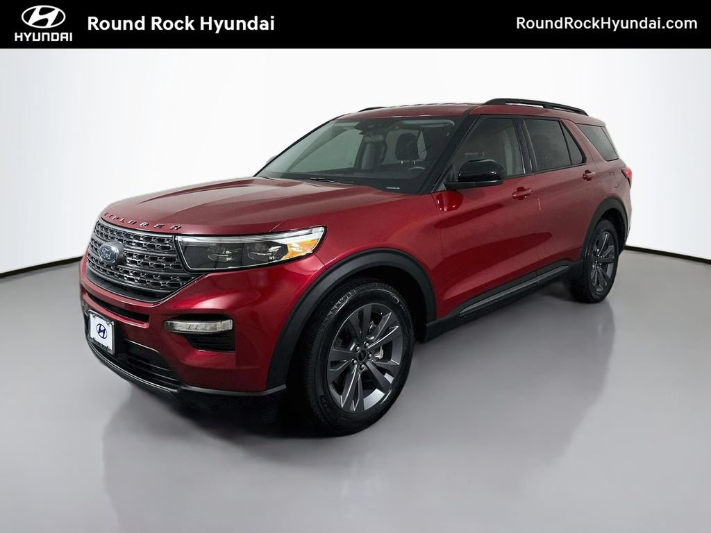 Used 2023 Ford Explorer XLT w/ Equipment Group 202A RWD image 1