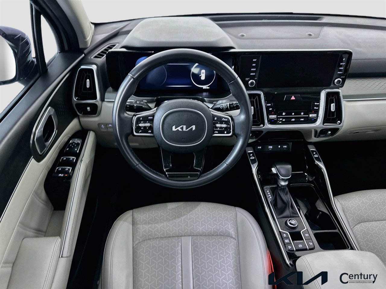Certified 2023 Kia Sorento SX FWD image 21