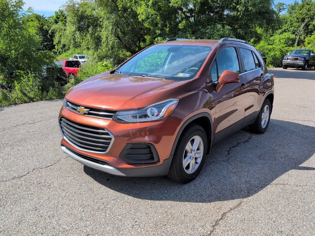Used 2019 Chevrolet Trax LT w/ LPO, Protection Package AWD/4WD image 3
